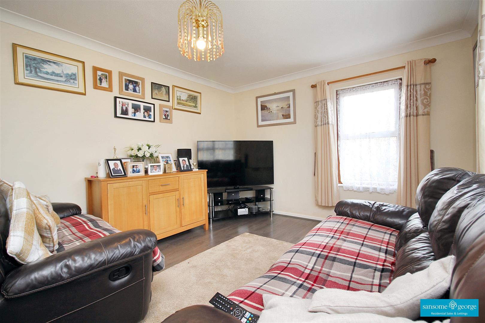 1 bed property in Gordon Palmer Court, Reading